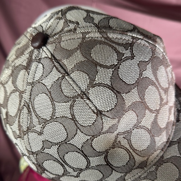 Coach Brown and Cream Signature Cap - Picture 6 of 9